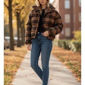 CiSONO Outerwear plaid cropped padded puffy jacket, Charlotte, Size L